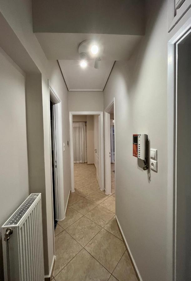 Hector Apartment Airport By Airstay Спата Екстер'єр фото